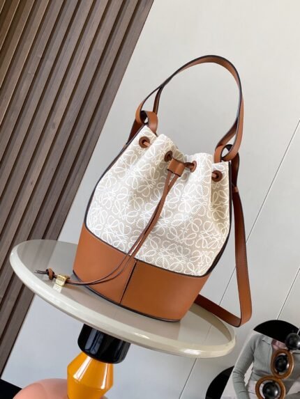 Loewe Bag 21