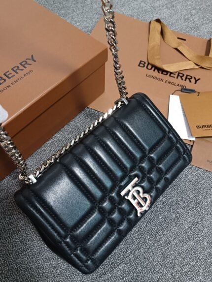 Burberry Bag 01