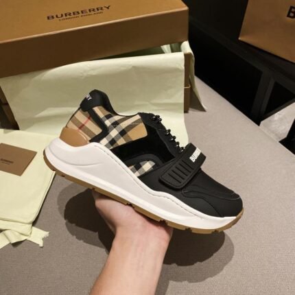 Burberry shoes 36
